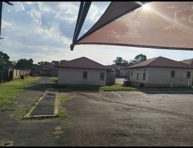 3 BEDROOM HOUSE FOR SALE IN GROBLERPARK